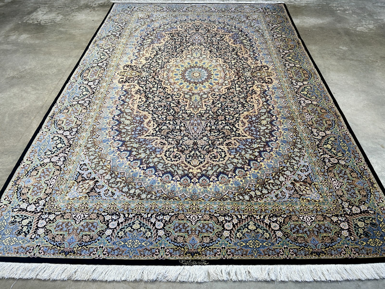6'5"x9'10" Exquisite Hand-Knotted 100% Silk Qume Rug
