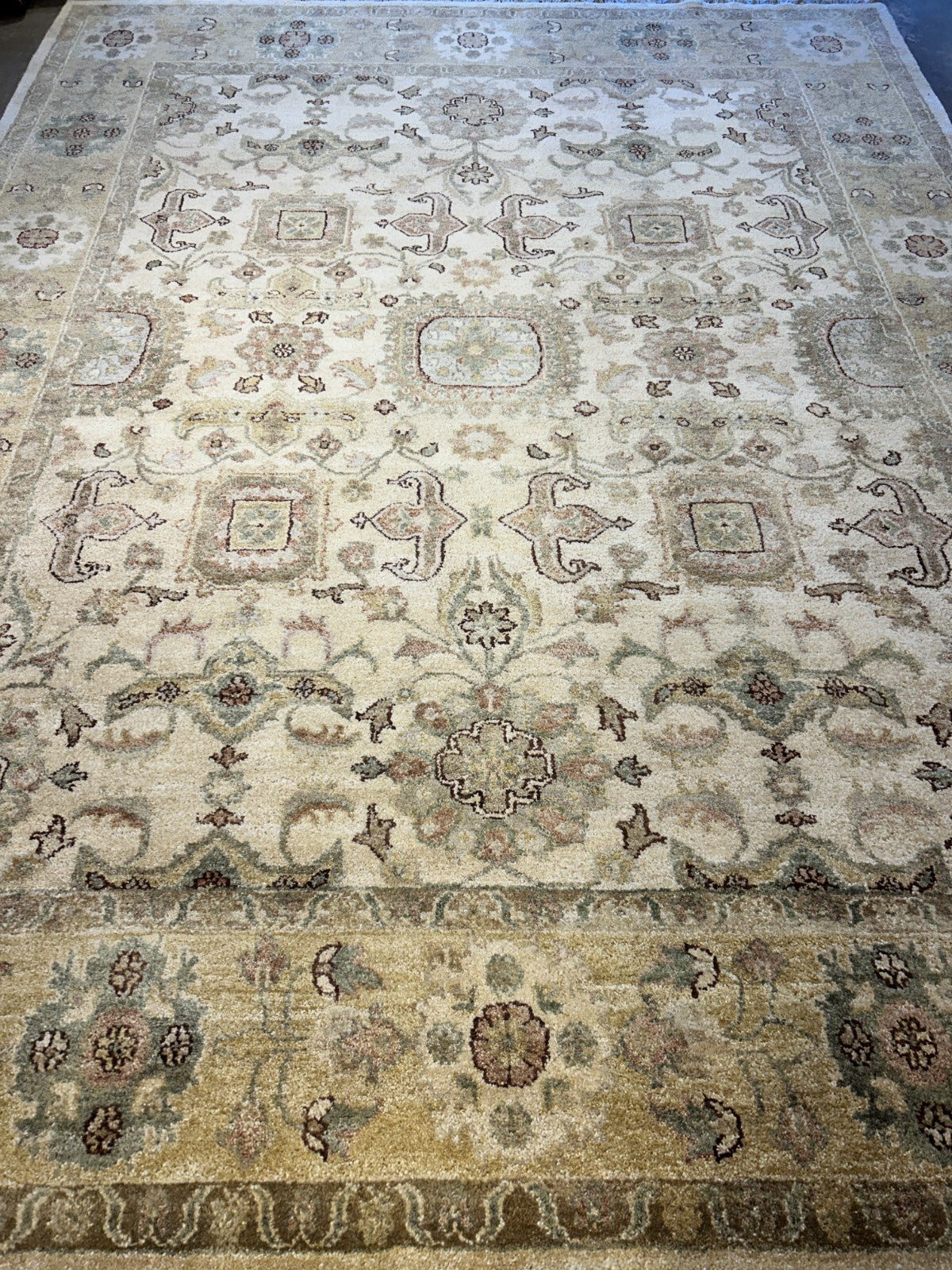 9'x12' Hand-Knotted 100% Wool Pile Oriental Rug