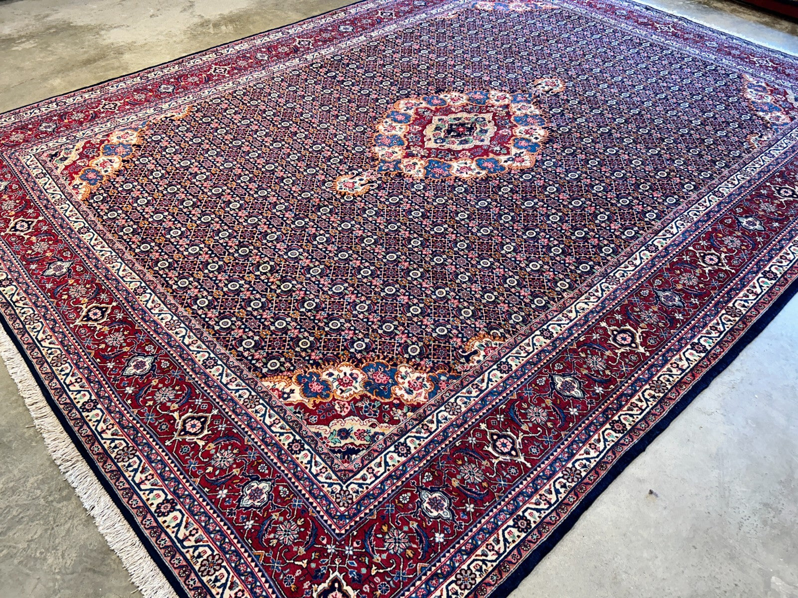 8'11"x11'8" Hand-Knotted 100% Wool Pile Bidjar Rug