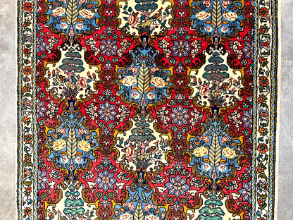 3'5"x5'2" Hand-Knotted 100% Lamb Wool Bakhtiarie Carpet - Area Rug