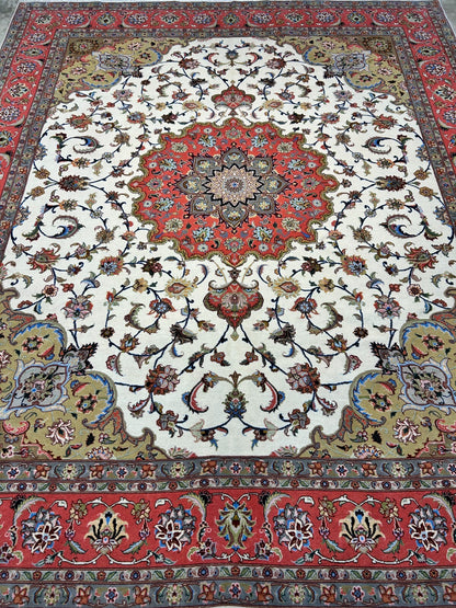 6'9"x8'1" Fine Hand-Knotted Wool & Silk Blend Tabrize Carpet - Area Rug