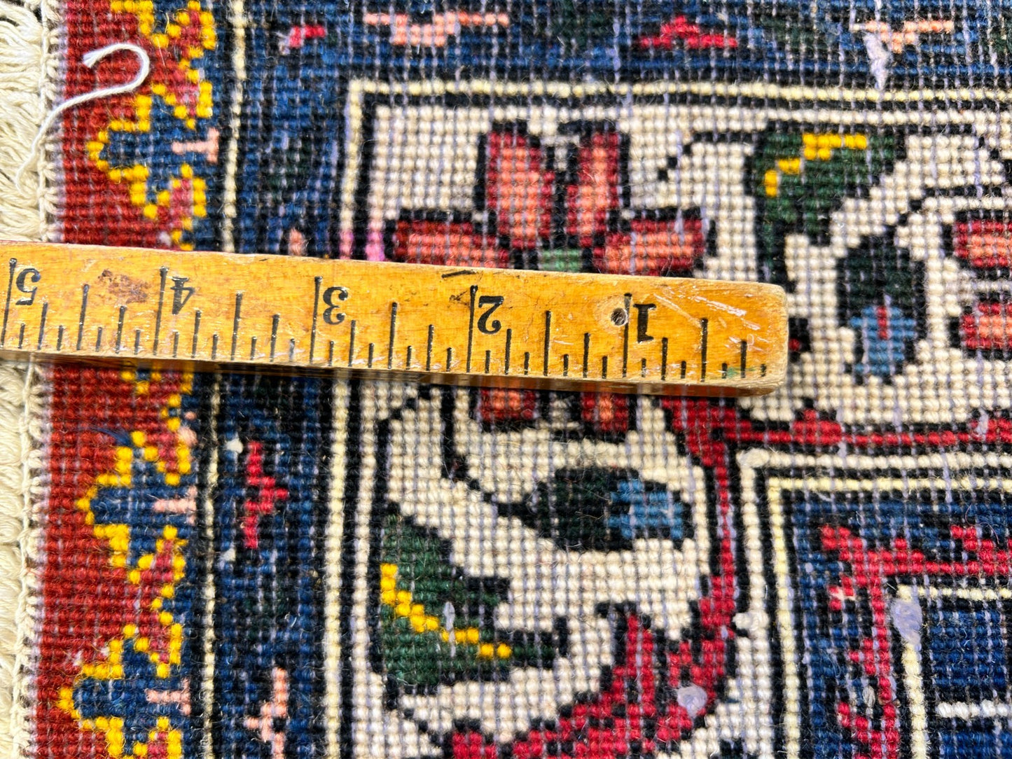 3'5"x5'2'' Hand-Knotted 100% Wool Persiane Bakhtiarie Area Rug