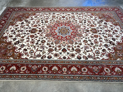 6'7"x10'1" Fine Hand-Knotted Wool & Silk Tabrize Rug - Area Carpet