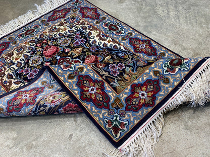 2'3"x3'6" Extra Fine Hand-Knotted Wool & Silk Isfahane Rug