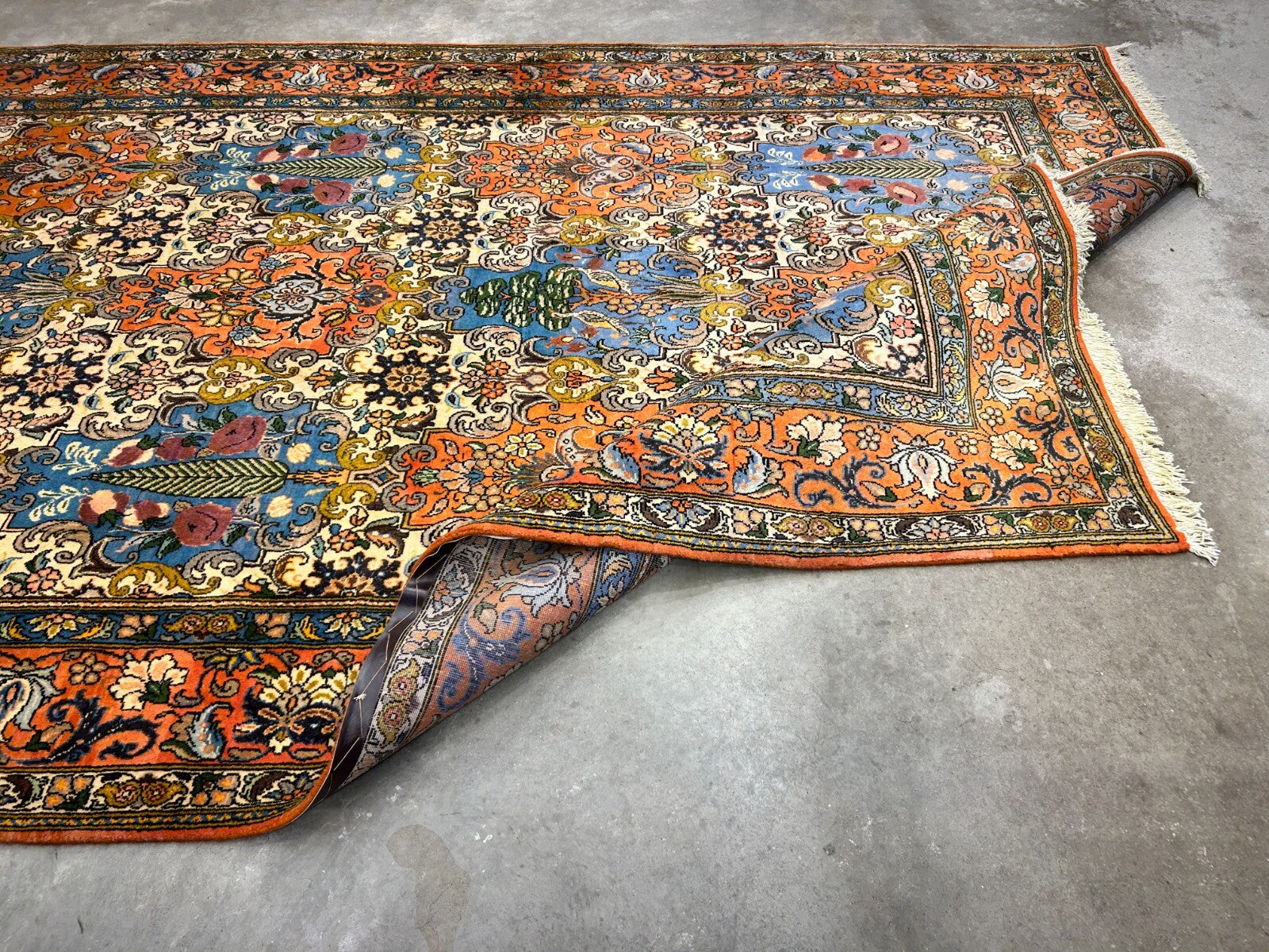 6'7"x10'5" Hand-Knotted 100% Lamb Wool Bakhtiarie Carpet - Area Rug