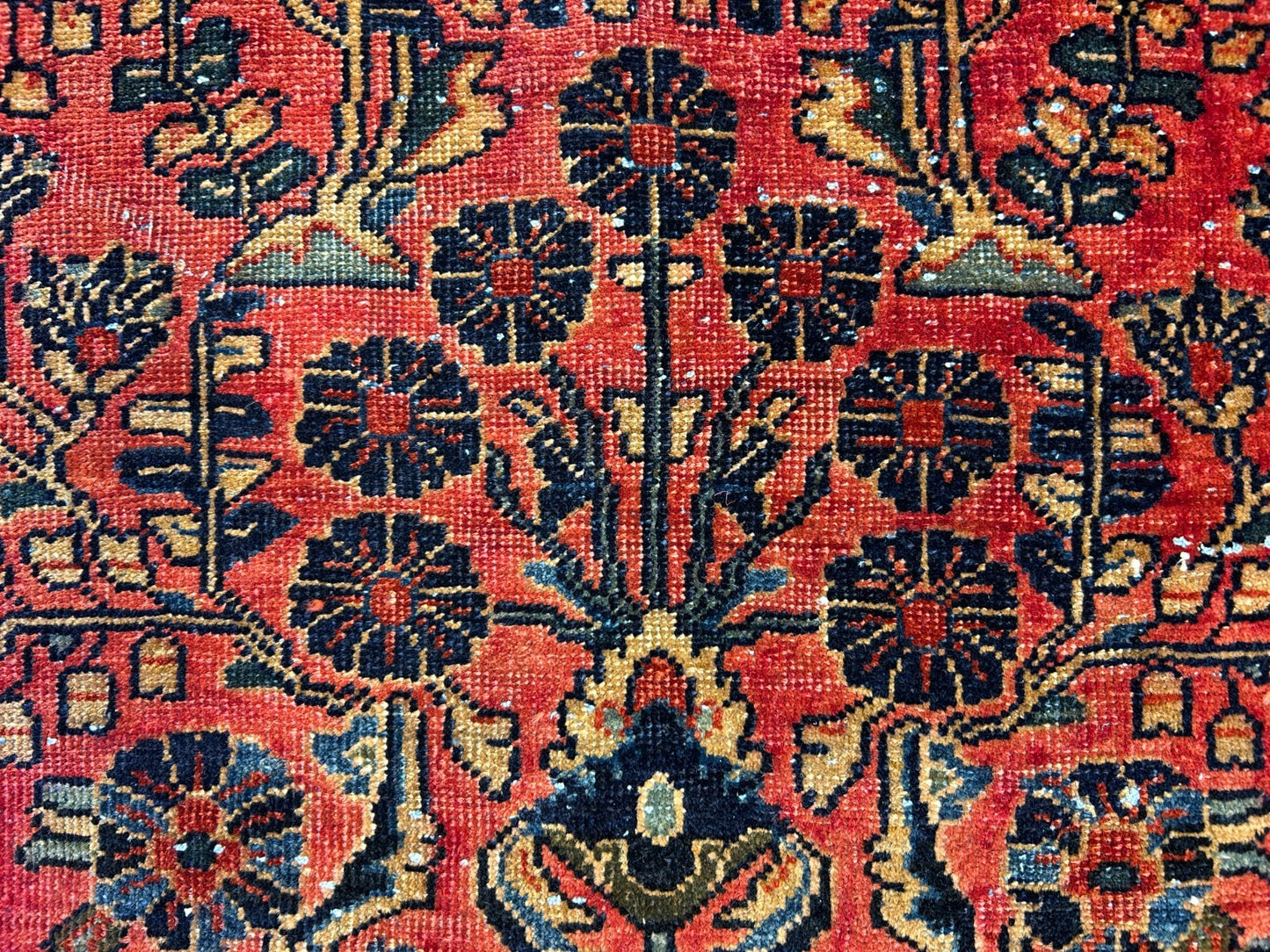 4'3"x6'9" Antique Hand-Knotted 100% Wool Pile Sarouke Area Rug - Carpet