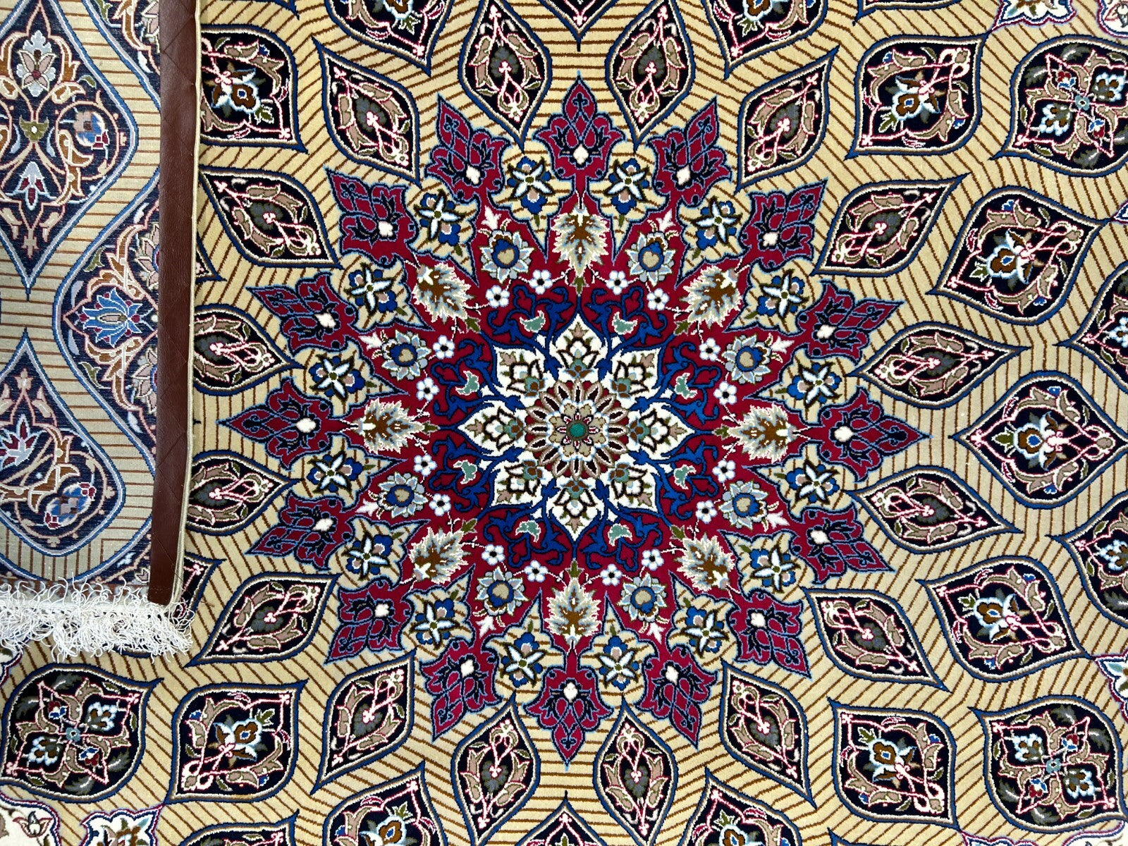 6'6"x10' Extra Fine Hand-Knotted Wool & Silk Isfahane Rug