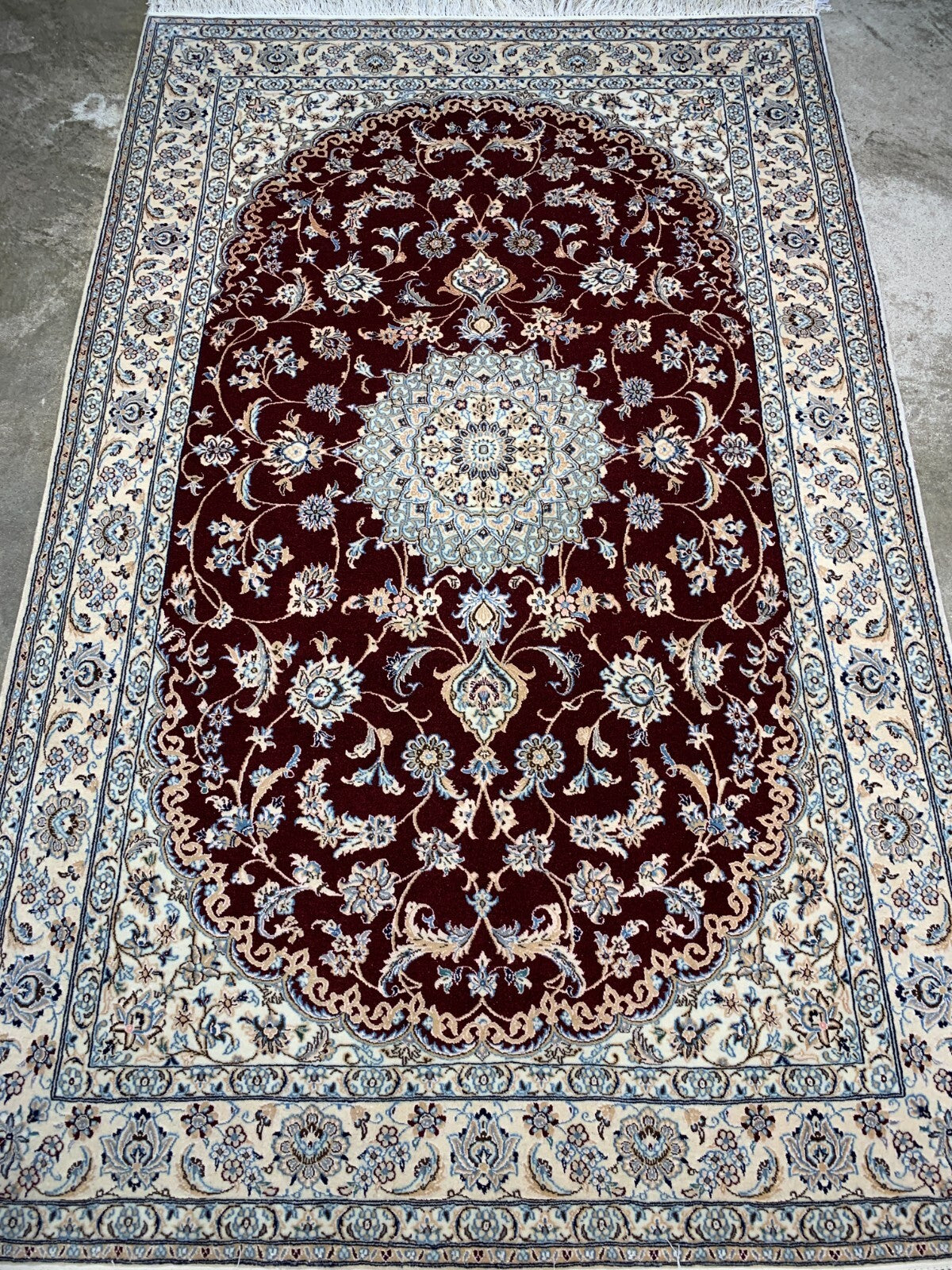 4'1"x6'4" Fine Hand-Knotted Wool & Silk Blend Naine Carpet - Area Rug