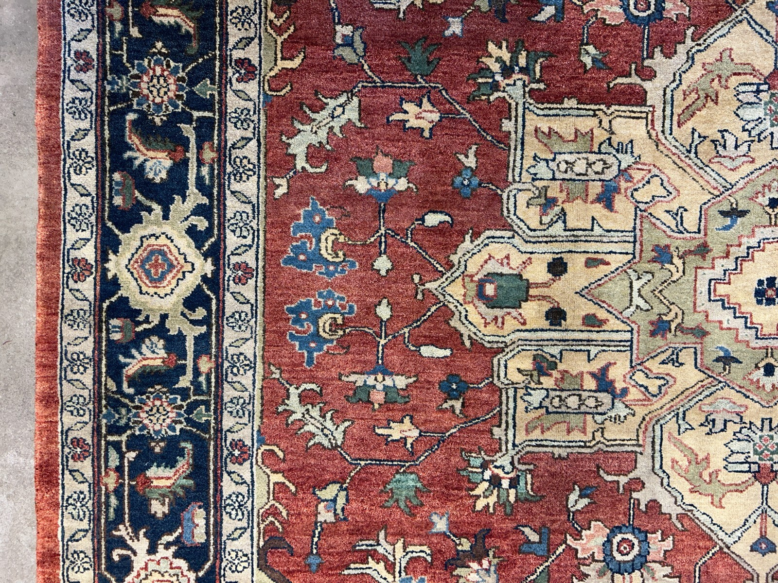 7'3"x10'3" Fine Hand-Knotted 100% Wool Pile IndoHeriz Rug