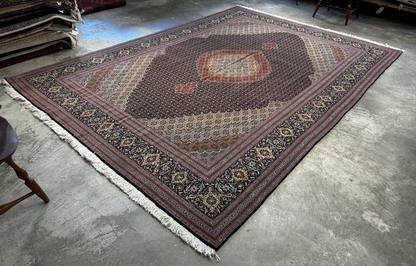8'3"x11'2" Fine Hand-Knotted Wool & Silk Oriental Rug - Area Carpet
