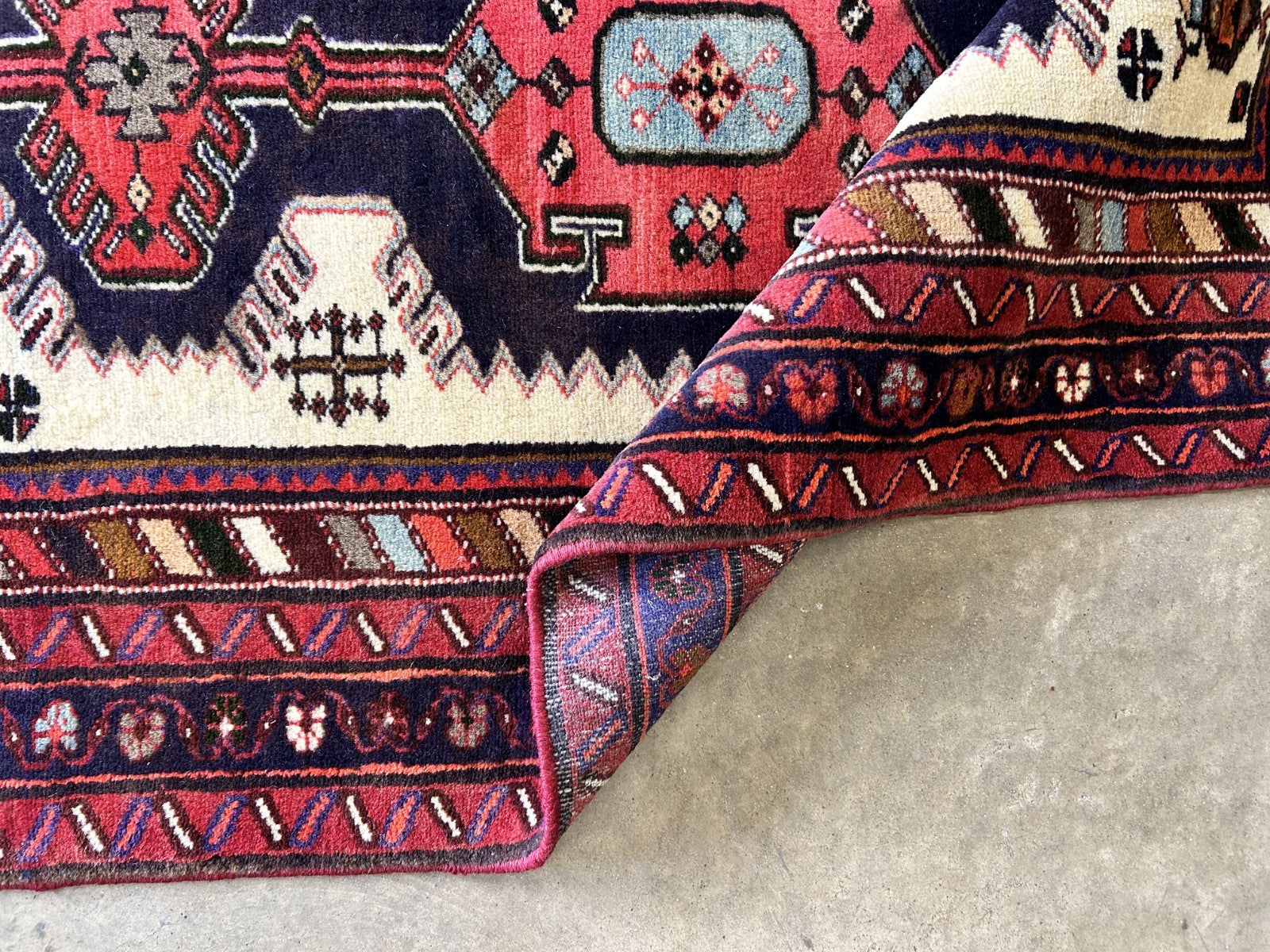 3'4"x4'9" Hand-Knotted 100% Wool Pile Hamadane Rug