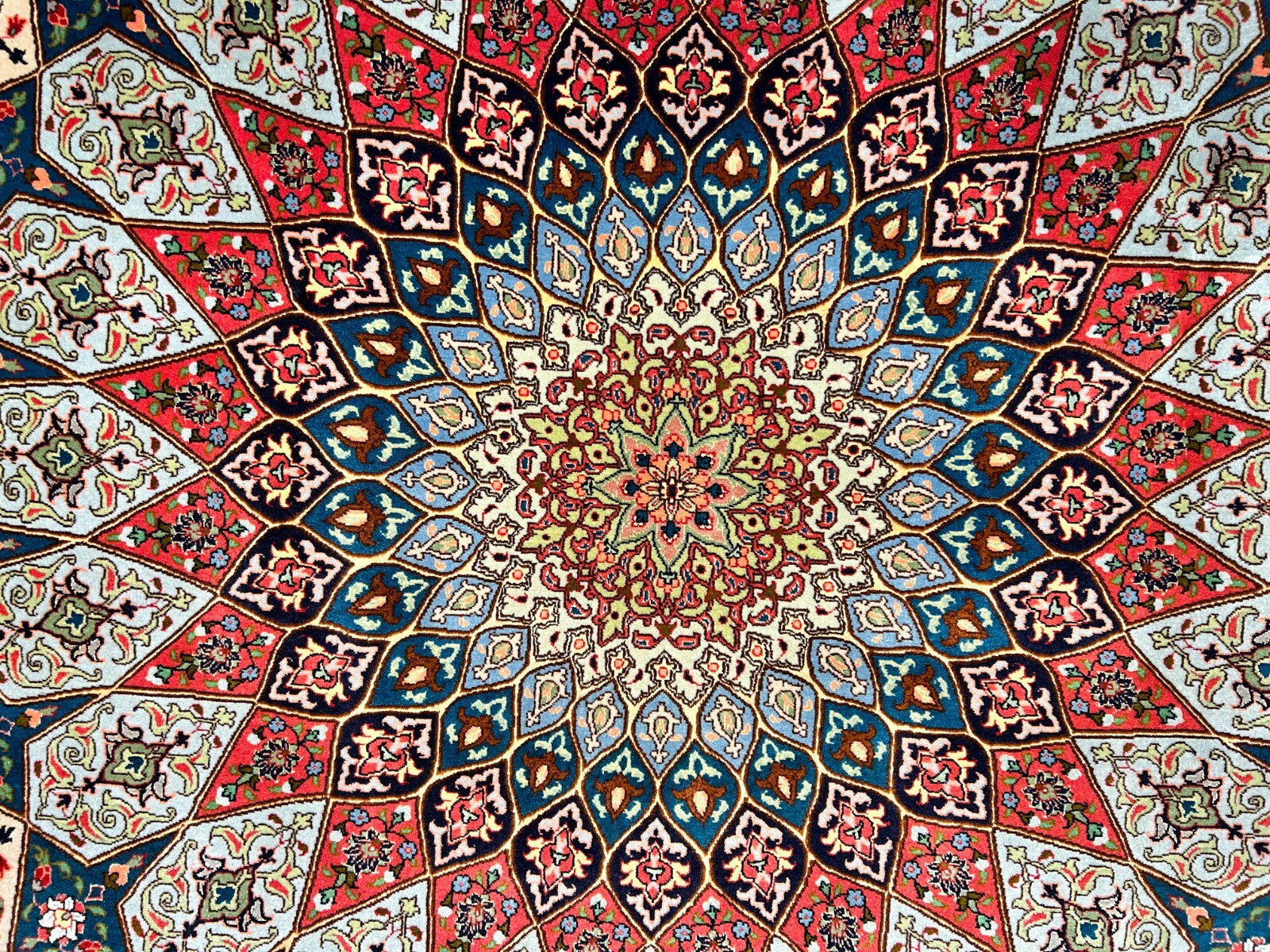 6'8"x10'7" Fine Hand-Knotted Wool & Silk Blend Tabrize Carpet - Area Rug