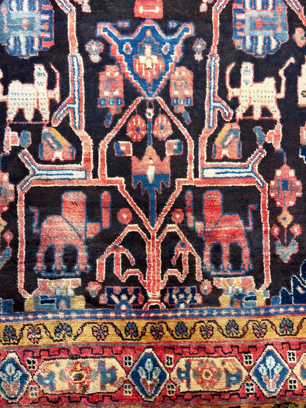 5'4" x 10'5" Hand-Knotted 100% Wool Pile Nahavande Area Rug