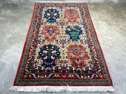 3'5"x5'2" Hand-Knotted 100% Lamb Wool Bakhtiarie Carpet - Area Rug