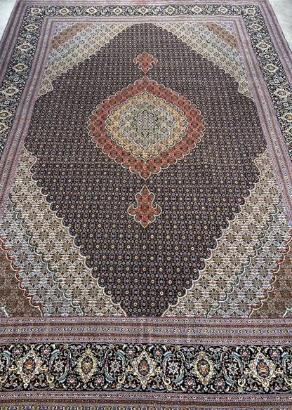 8'3"x11'2" Fine Hand-Knotted Wool & Silk Oriental Rug - Area Carpet