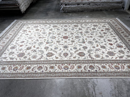 8'4"x11'6" Very Fine Hand-Knotted Wool & Silk Tabrize Rug