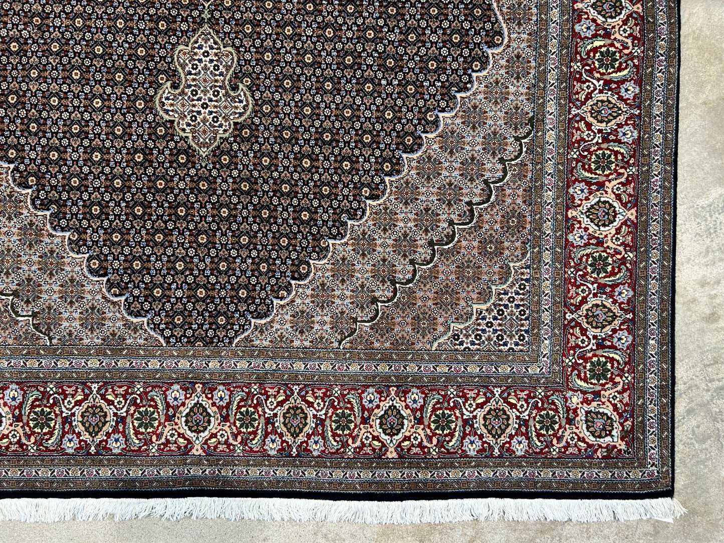 6'7"x9'10" Fine Hand-Knotted Wool & Silk Blend Tabrize Mahi Carpet - Area Rug