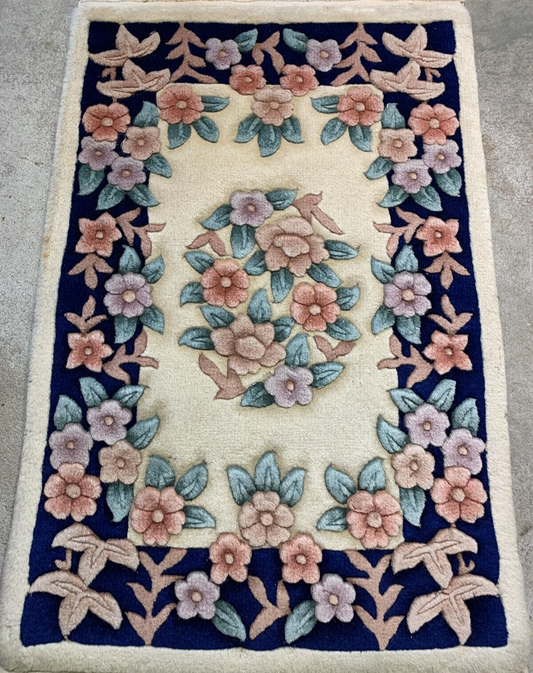 2'x3' Hand-Knotted 100% Wool Carpet - Area Rug