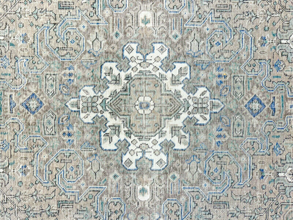 9'8"x12'5" Hand-Knotted 100% Wool Pile Herize Rug