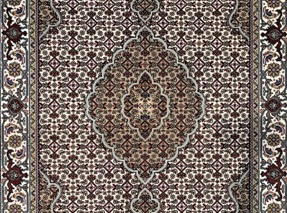 4'1" x 6' Hand-Knotted 100% Wool Tabrize Mahi Area Rug