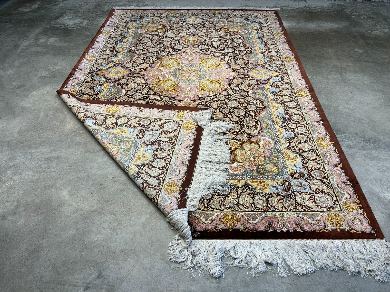 6'9"x10'2" Exquisite Hand-Knotted 100% Silk Qume Rug