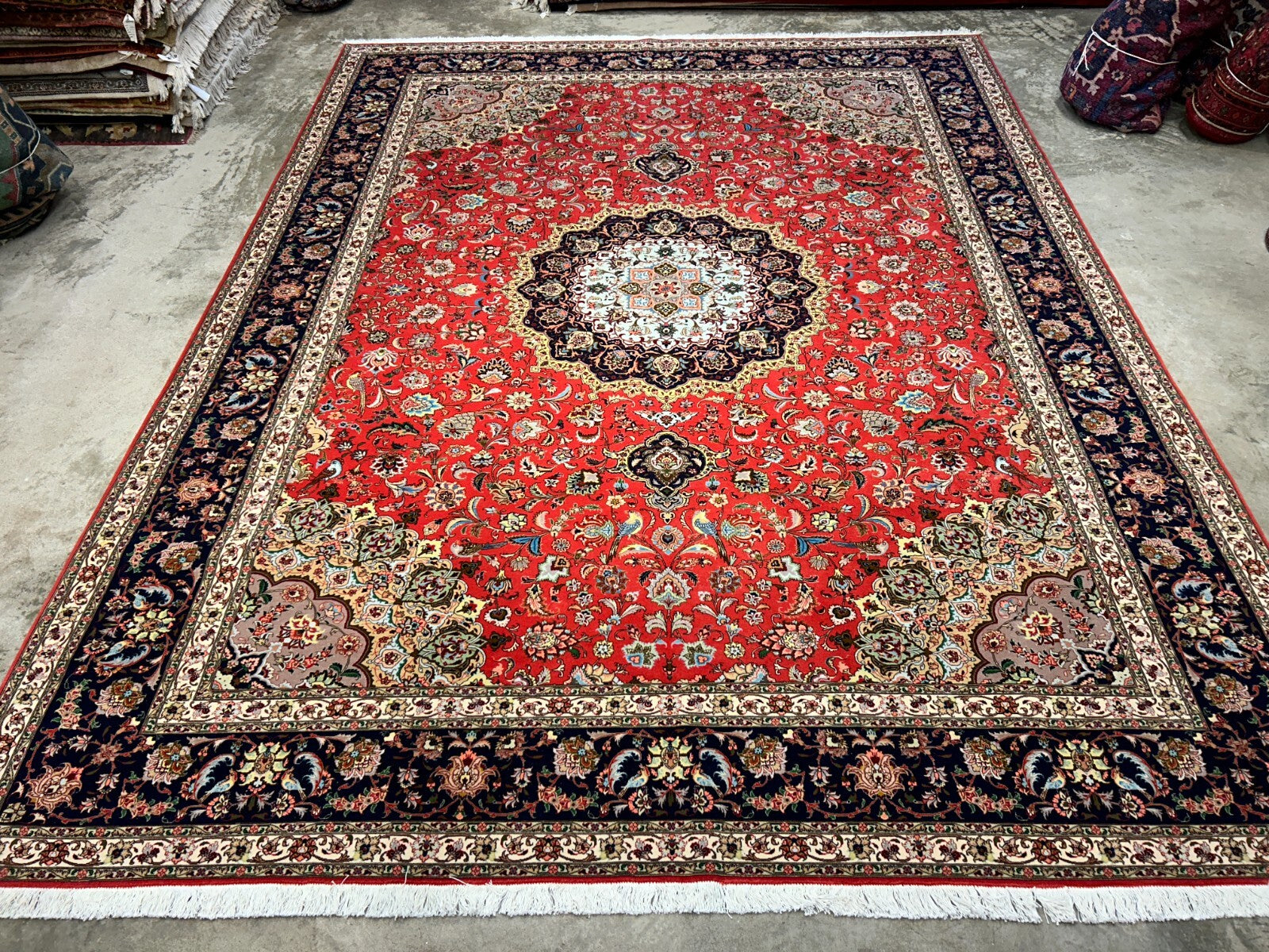 9'11"x12'10" Fine Hand-Knotted Wool & Silk Tabrize Rug