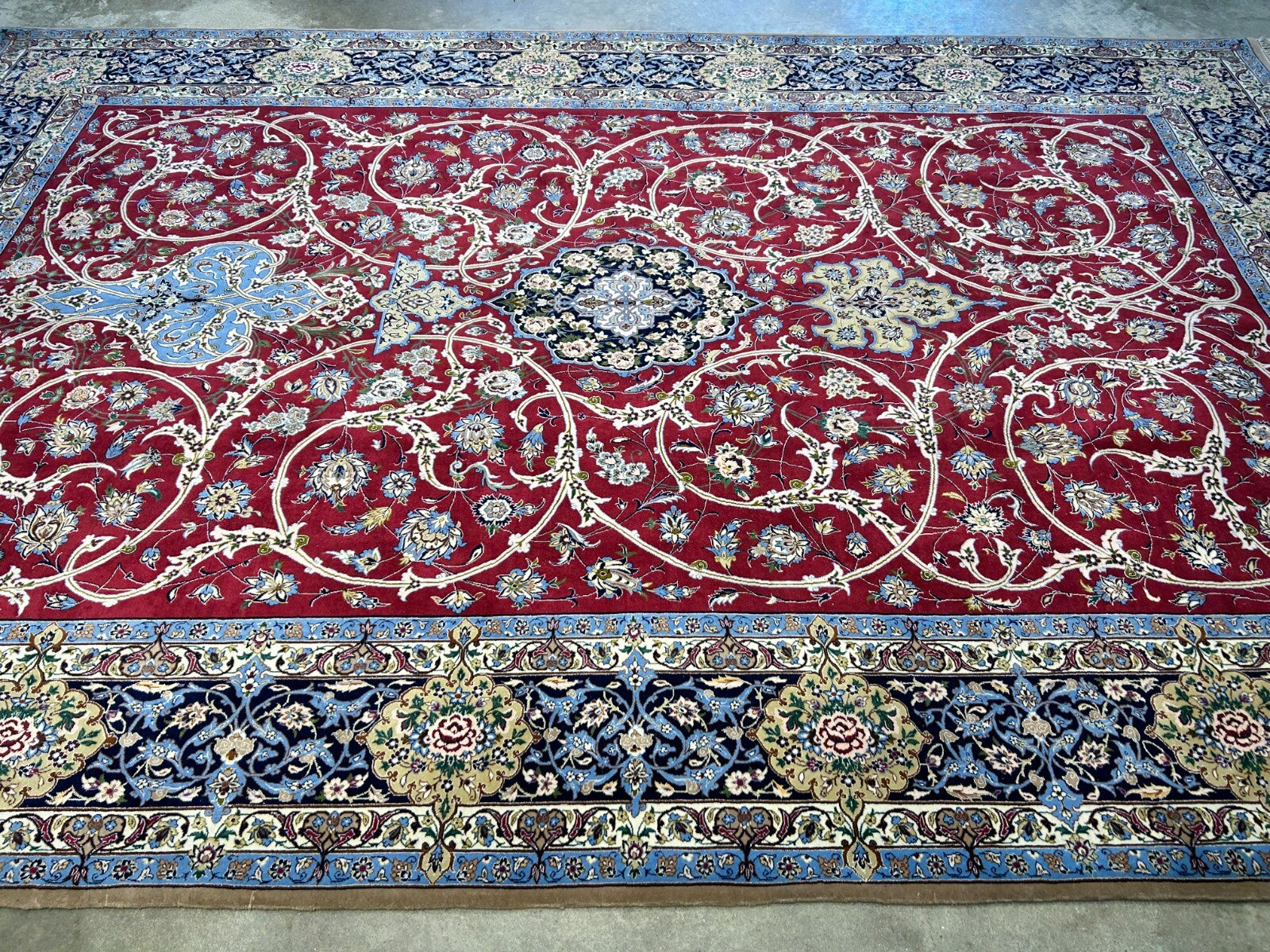 6'10"x10'4"Extra Fine Hand-Knotted Wool & Silk Isfahane Rug - Area Carpet