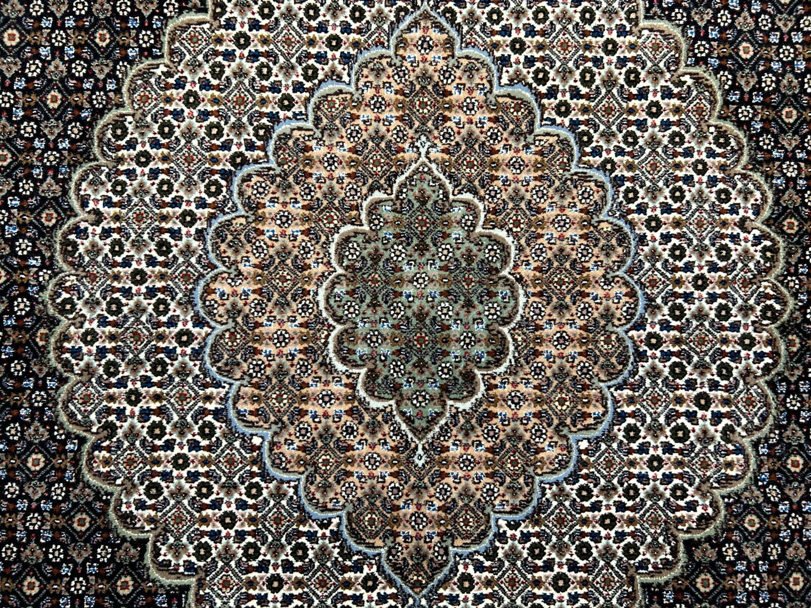 6'7"x9'10" Fine Hand-Knotted Wool & Silk Blend Tabrize Mahi Carpet - Area Rug
