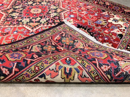 5'x6'2" Hand-Knotted 100% Wool Pile Herize Rug