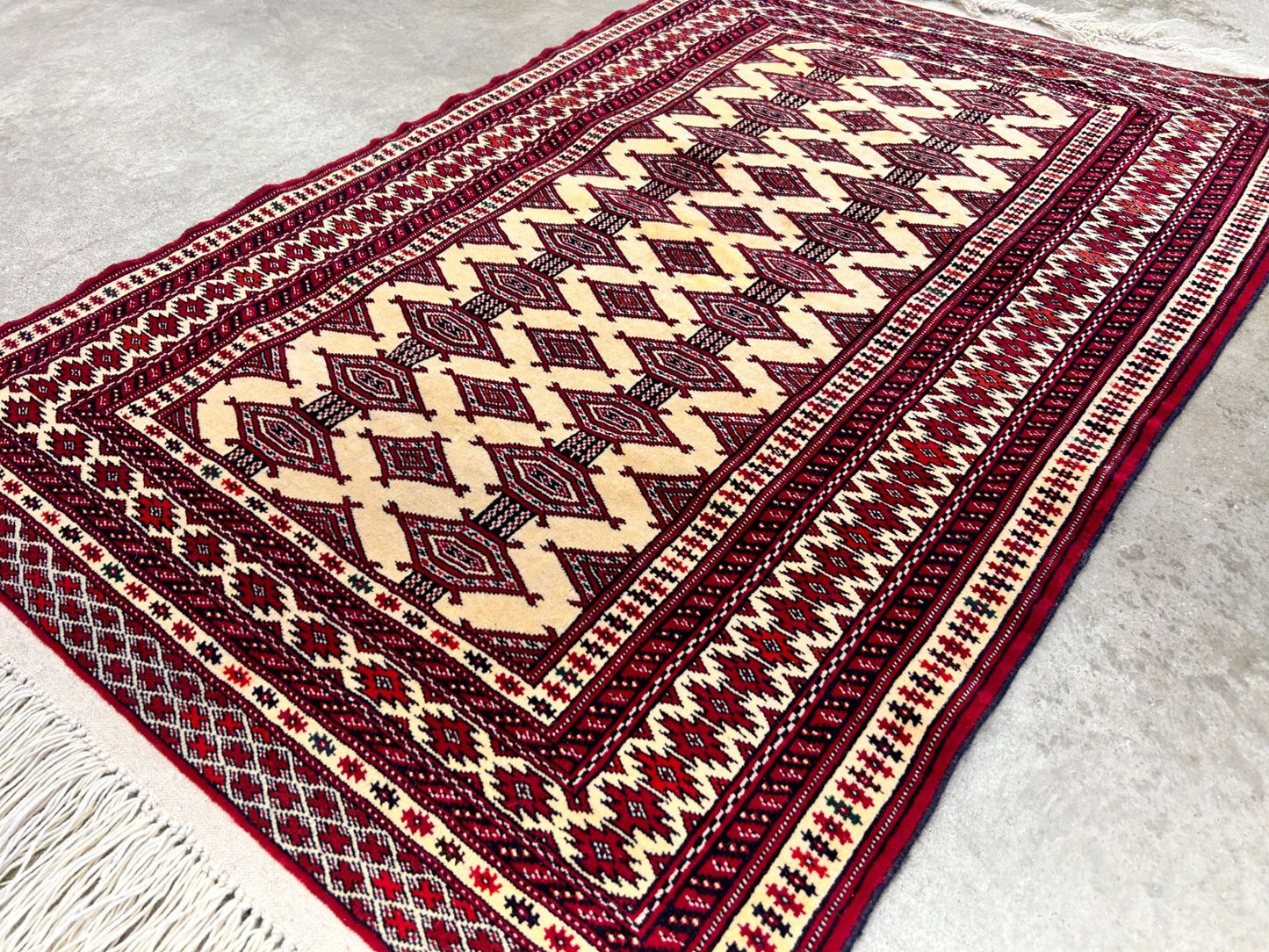 2'10"x4'2" Hand-Knotted 100% Wool Pile Bokhara Rug