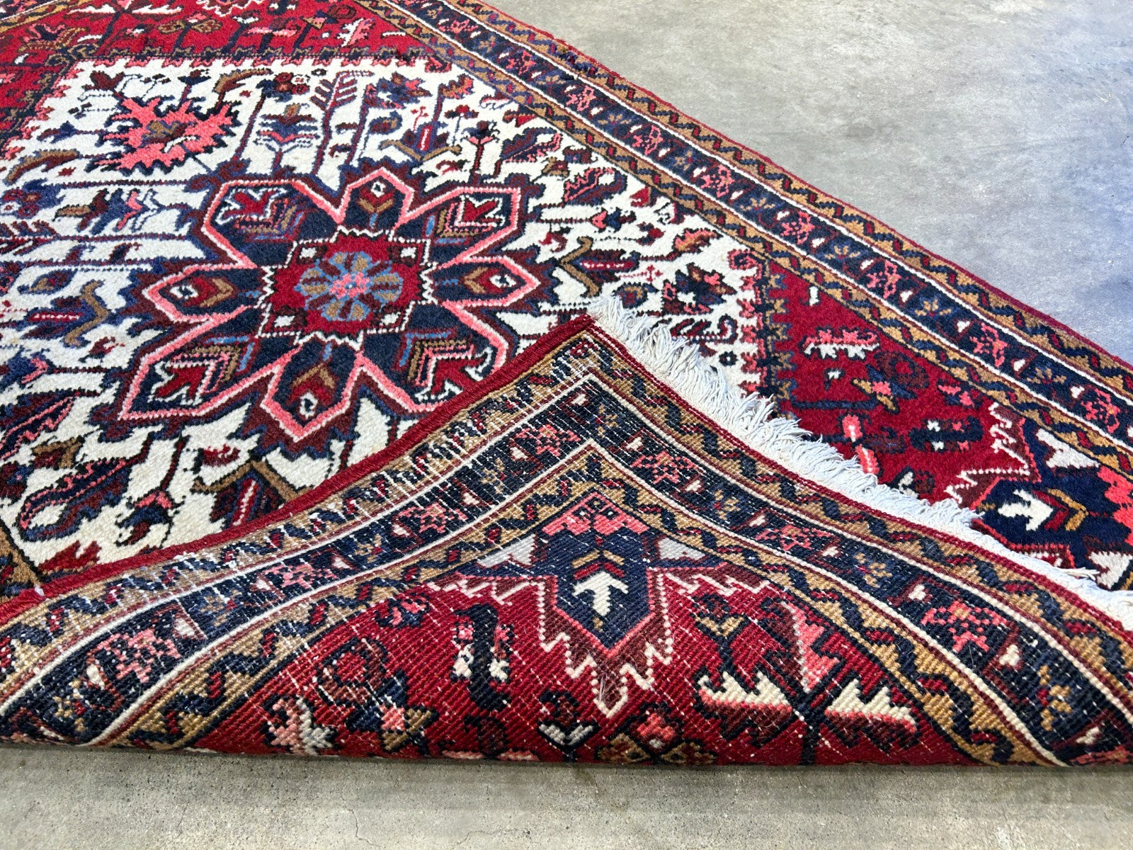 3'1"x5' Hand-Knotted 100% Wool Pile Herize Rug