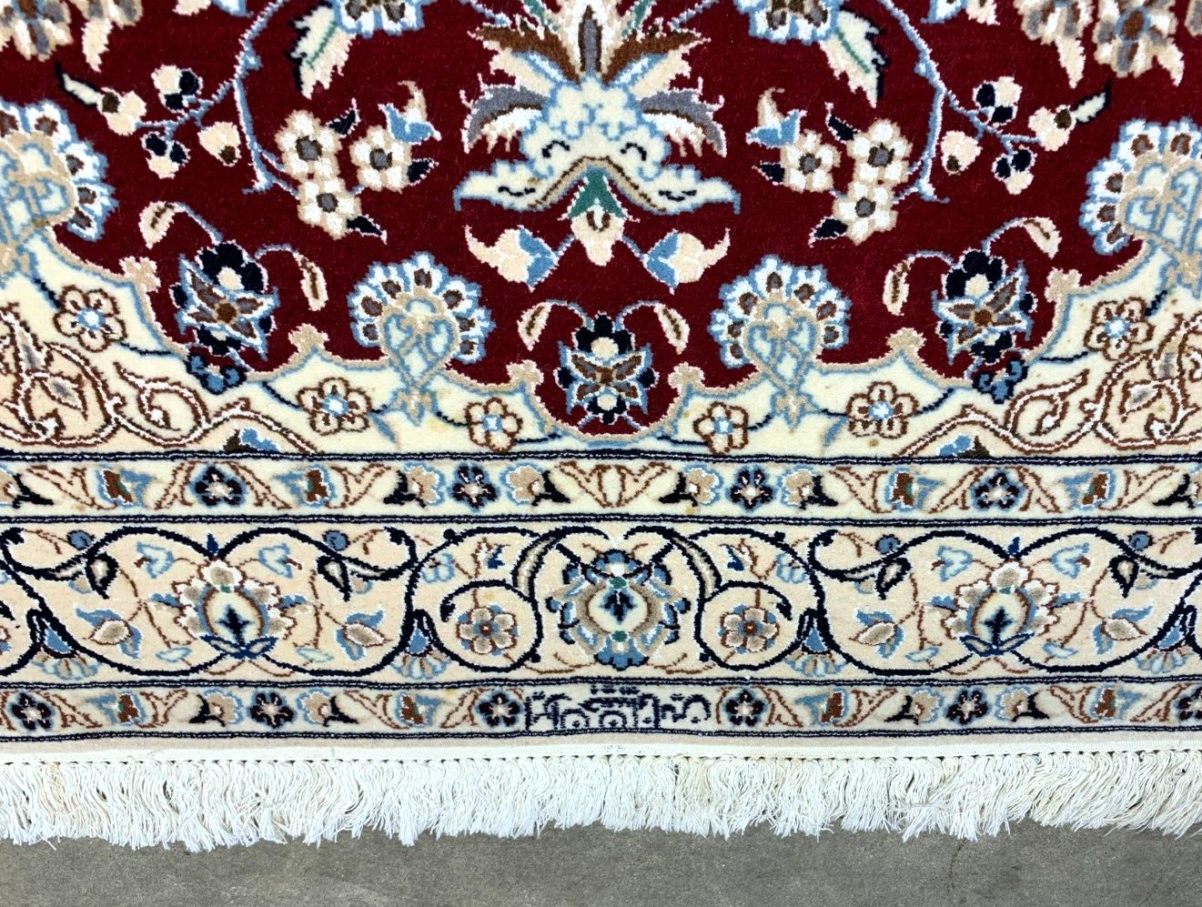 4'5"x6'11" Fine Hand-Knotted Wool & Silk Blend Naine Carpet - Area Rug