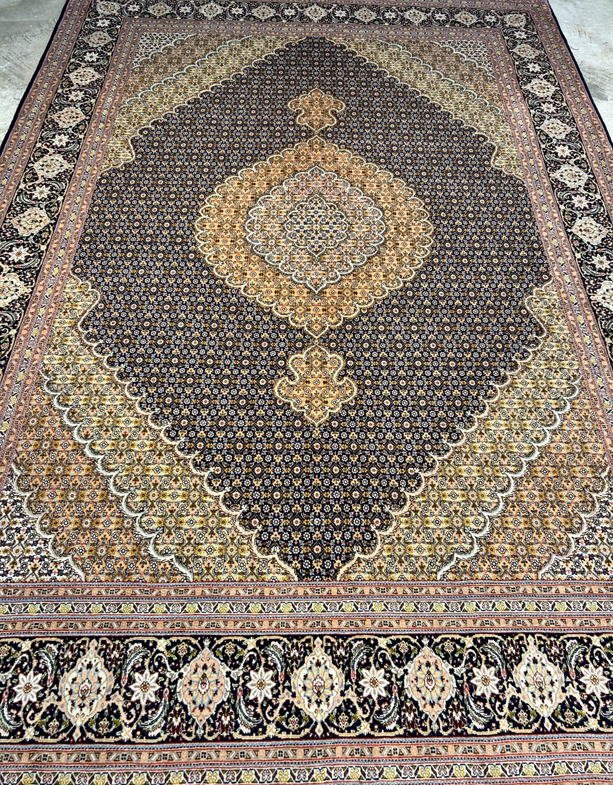 6'6"x9'9" Fine Hand-Knotted Wool & Silk Blend Tabrize Mahi Carpet - Area Rug