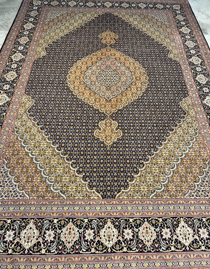 6'6"x9'9" Fine Hand-Knotted Wool & Silk Blend Tabrize Mahi Carpet - Area Rug