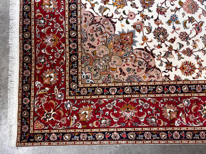 8'3"x11'7'' Very Fine Hand-Knotted Silk & Wool Tabrize Area Rug - Area Carpet