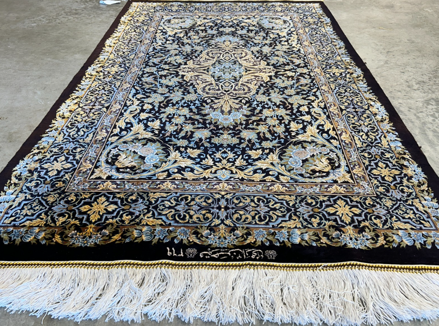 3'4"x5'2" Exquisite Extra-Fine Hand-Knotted 100% Silk Qume Area Rug