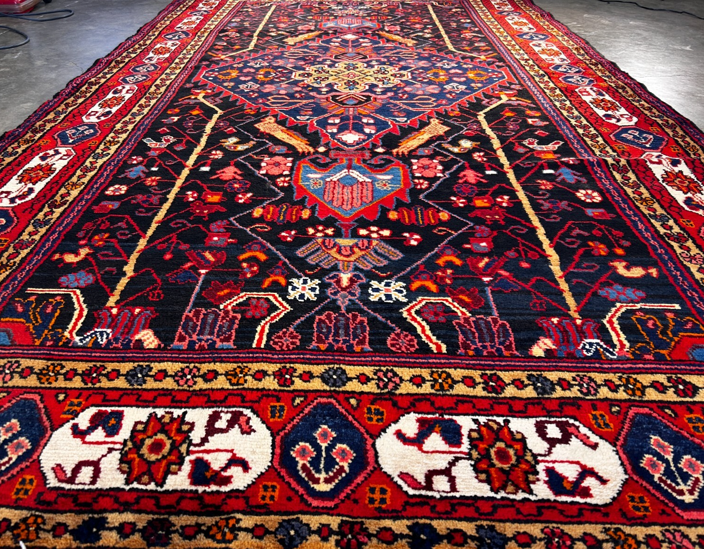 5'6" x 10'5" Hand-Knotted 100% Wool Carpet - Nahavande Area Rug