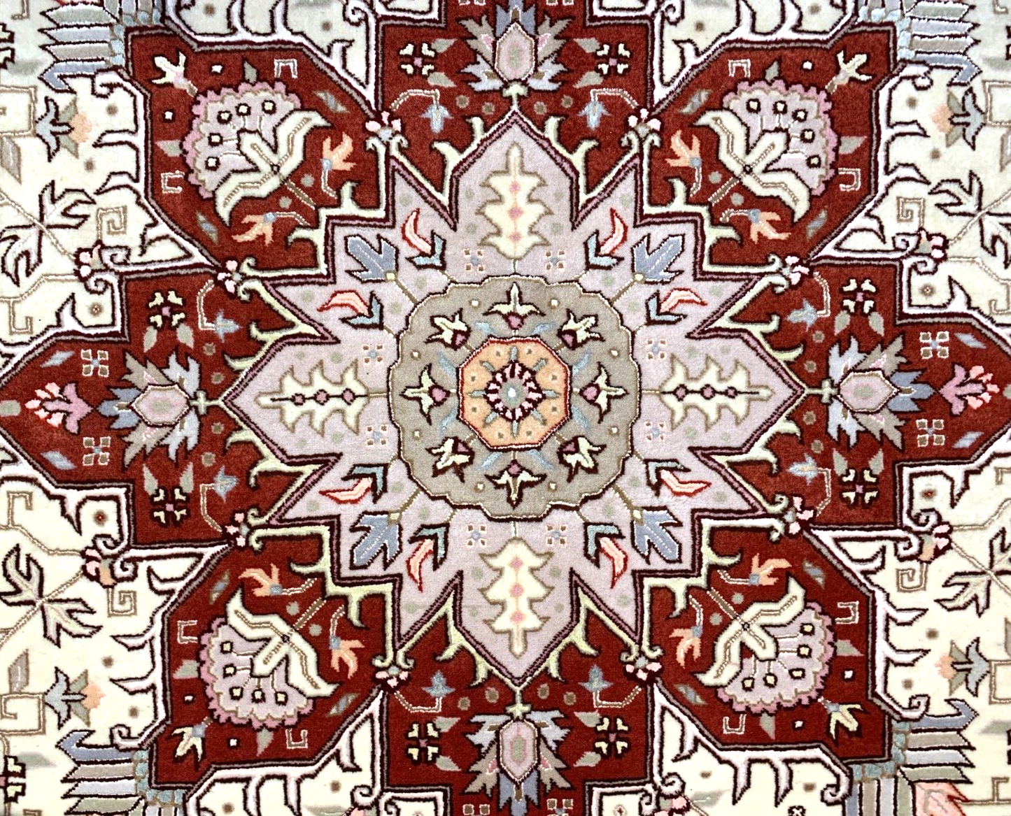 4'10"x6'8" Very Fine Hand-Knotted Wool & Silk Blend Tabrize Carpet - Area Rug