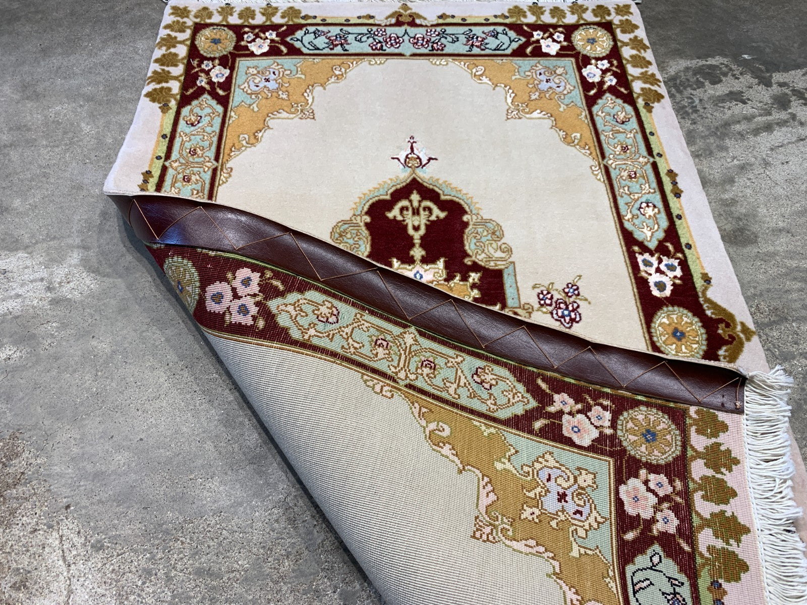 2'x3'3" Fine Hand-Knotted Wool & Silk Tabrize Rug