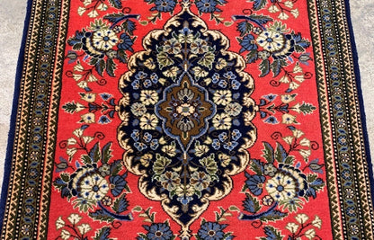 2'x3' Very Fine Hand-Knotted 100% Wool Qume Rug