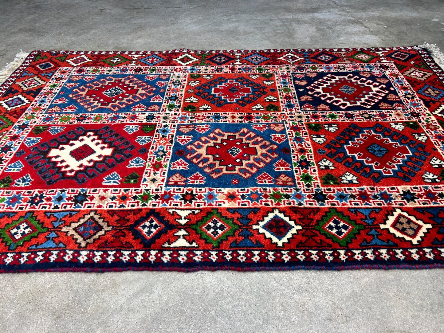2'7"x4'2" Hand-Knotted 100% Wool Pile Yalamehe Rug