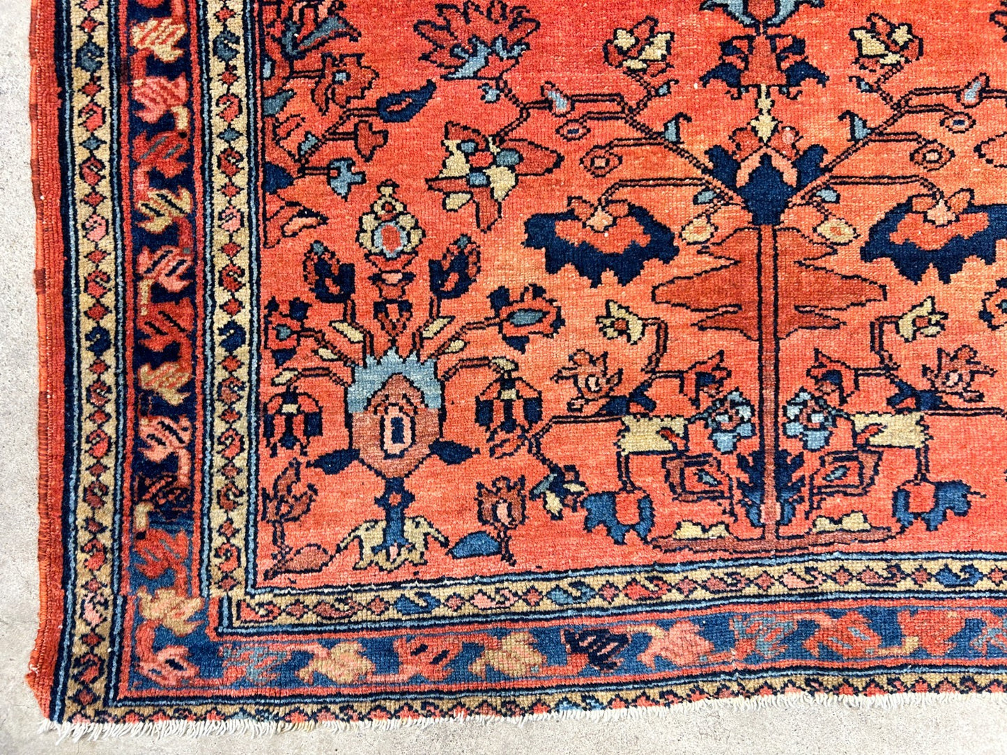 Collector Antique - 3'6"x4'4" Hand-Knotted 100% Wool Pile Sarouke Lilian Rug