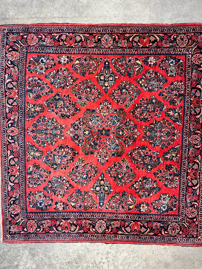 Collector Antique - 4'x4' Hand-Knotted 100% Wool Pile Sarouke Rug