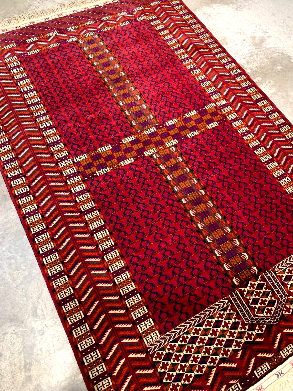 4'4"x6'8" Antique Hand-Knotted 100% Lamb Wool Russian Chichi Hatchli Rug