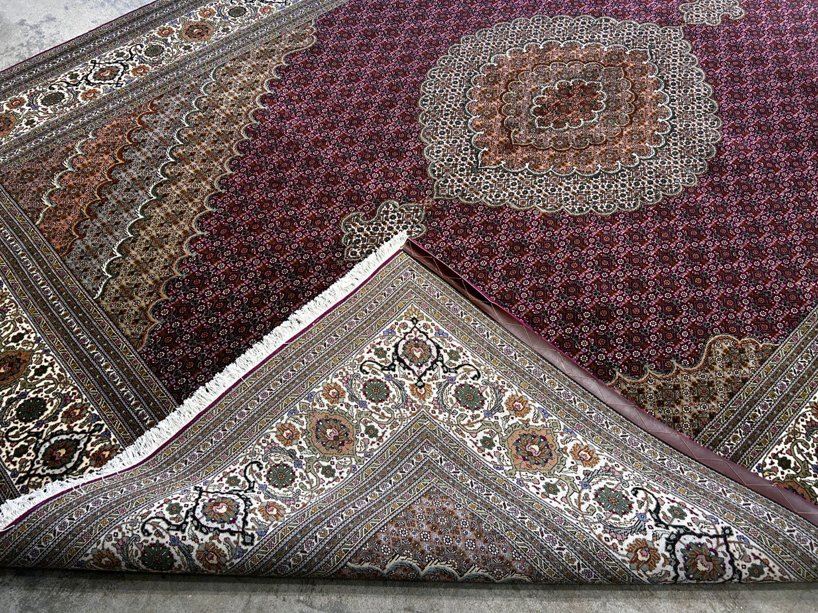 8'2"x11'10" Fine Hand-Knotted Silk & Wool Tabrize Fish Style Rug