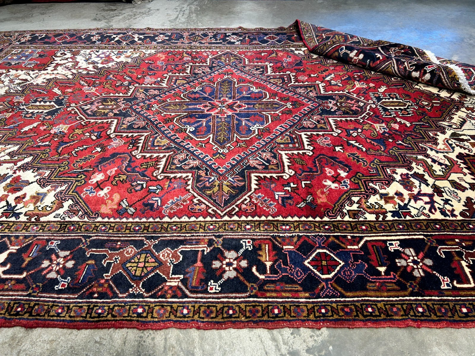 7'3"x10'3" Hand-Knotted 100% Wool Herize Carpet - Area Rug