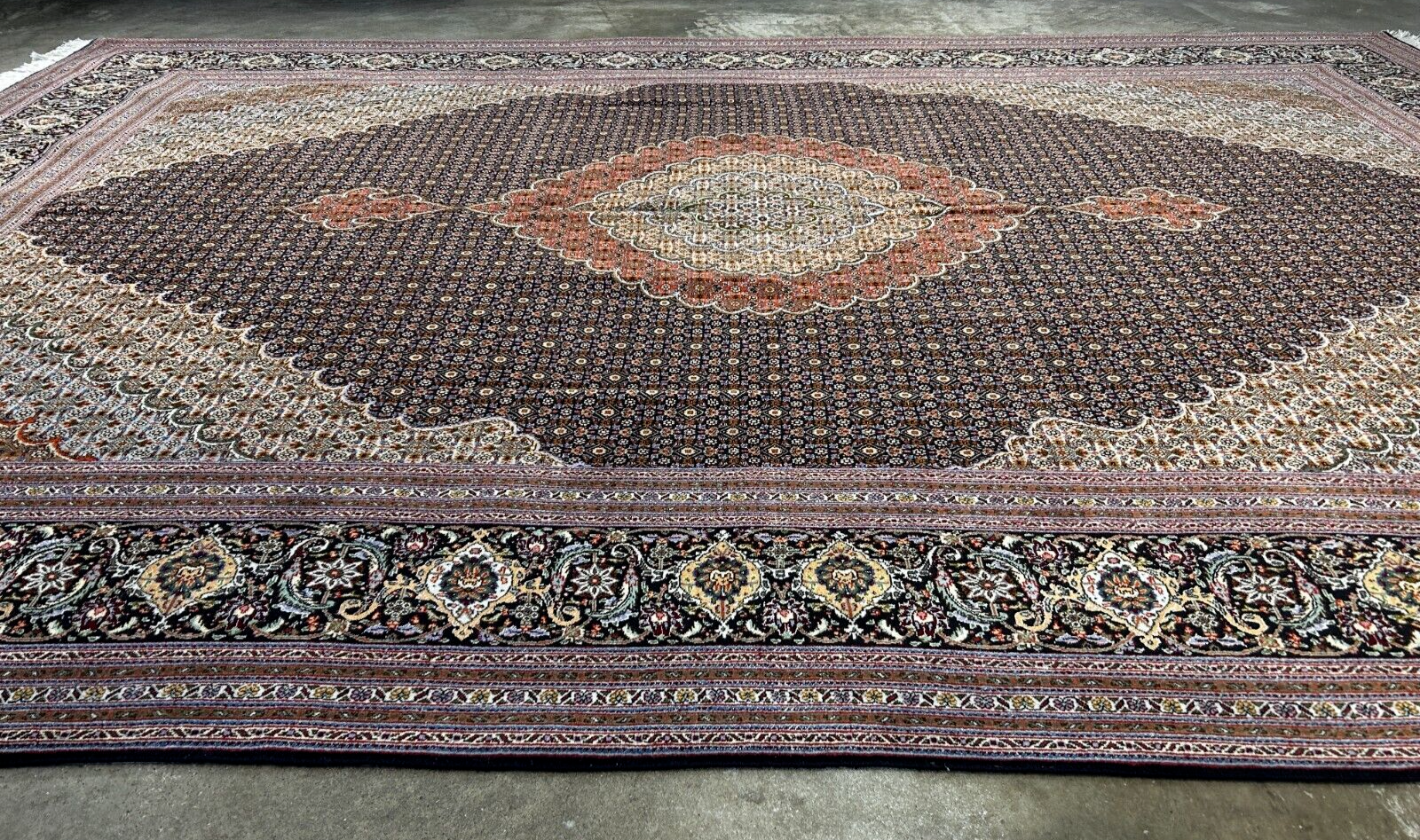 8'3"x11'2" Fine Hand-Knotted Wool & Silk Oriental Rug - Area Carpet