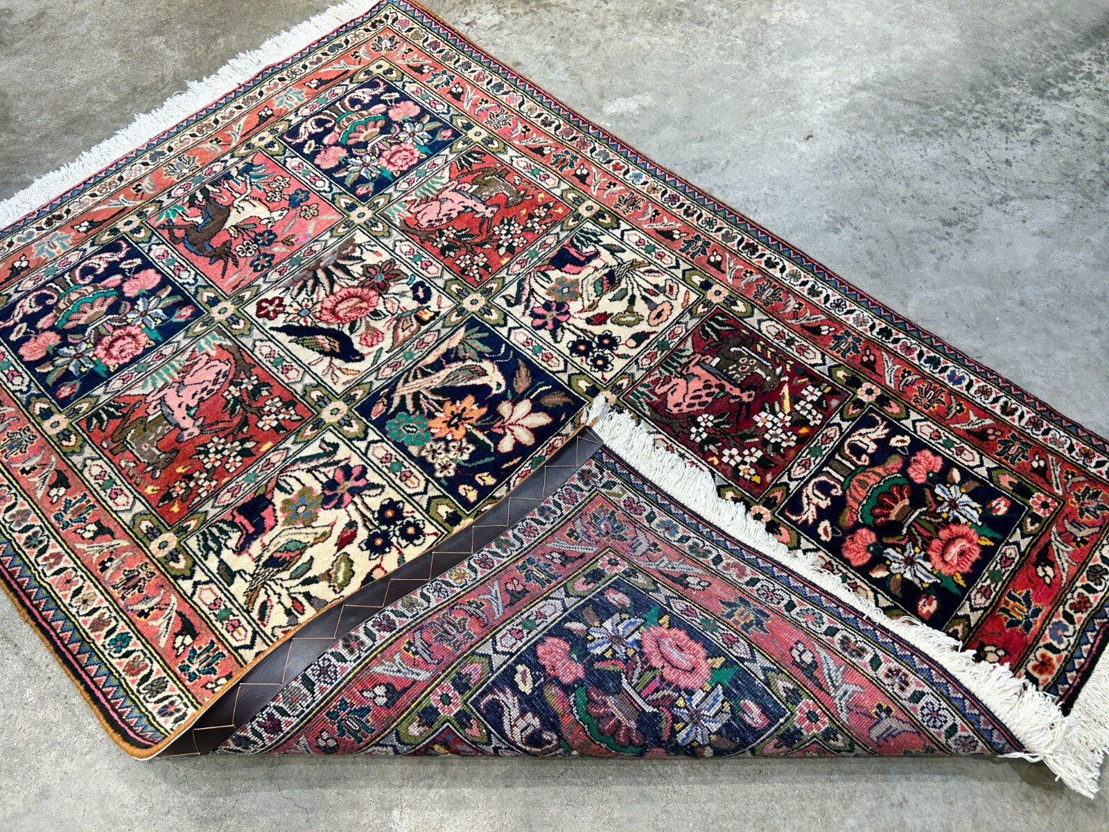 3'5"x4'10" Hand-Knotted 100% Lamb Wool Bakhtiarie Carpet - Area Rug