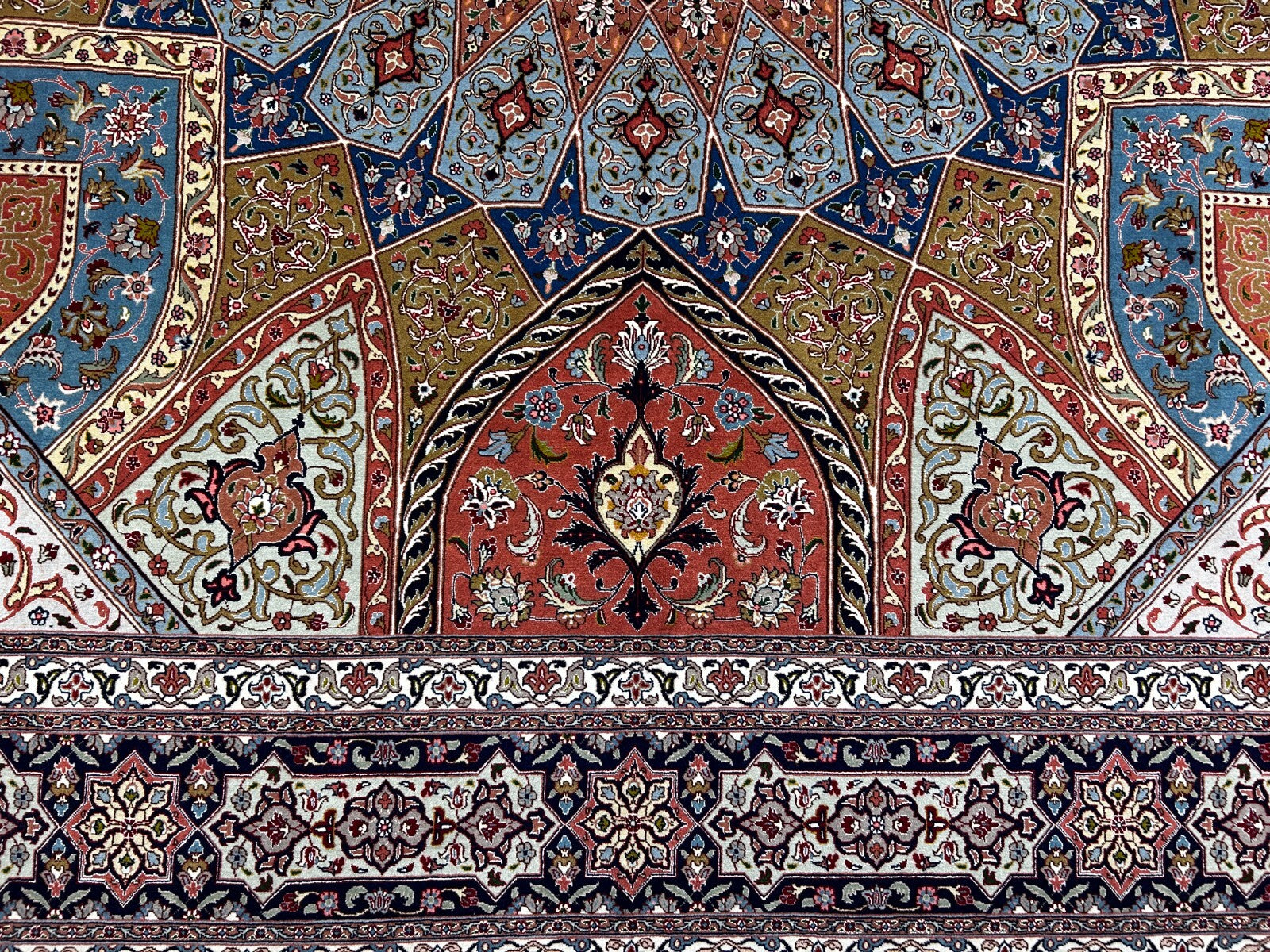 8'3"x10'5" Very Fine Hand-Knotted Wool & Silk Tabrize Rug