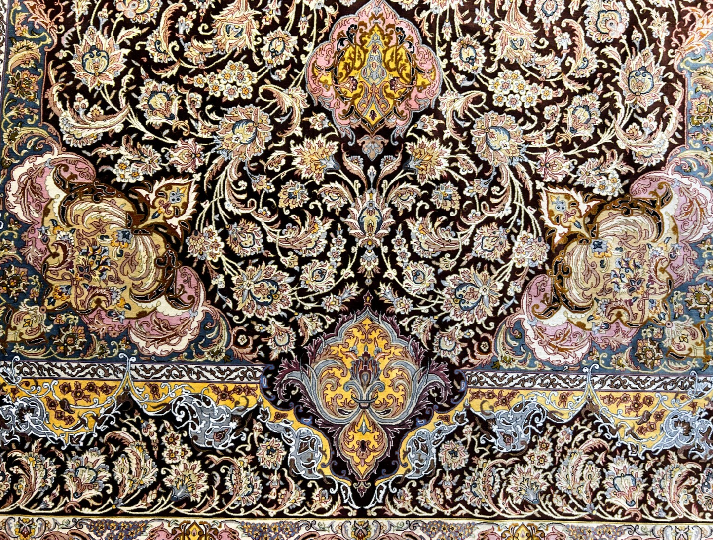 6'9"x10'2" Exquisite Hand-Knotted 100% Silk Qume Rug